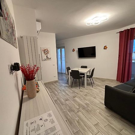 Ferienwohnung Casa Larry Marino Exterior foto